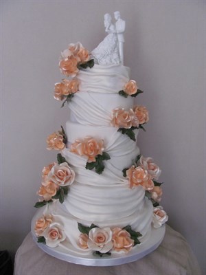 Designer wedding cakes auckland